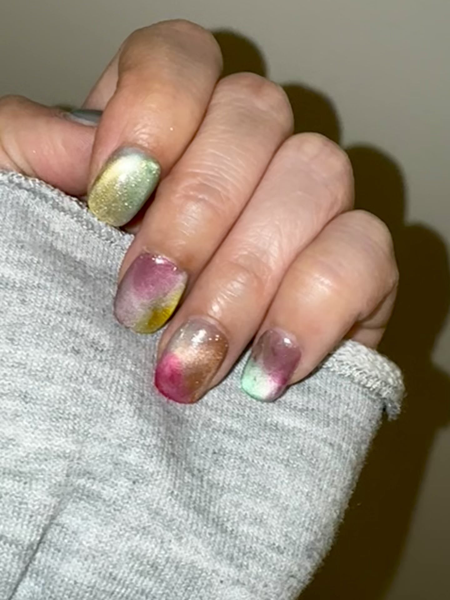 rainbow candy cateye chrome press on nails Canada calgary purrfectnailsyyc